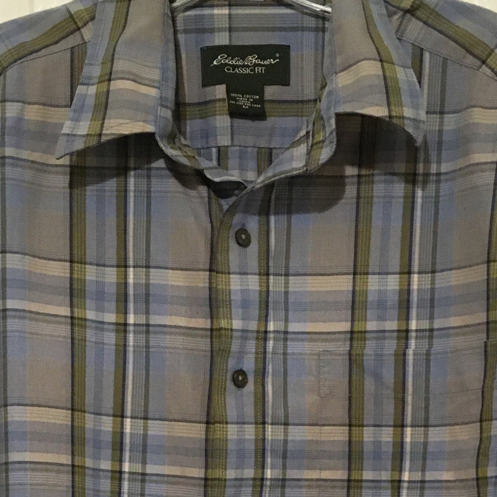 Eddie Bauer Shirt, Classic Fit, Size: Medium - Picture 2 of 3